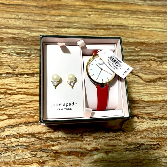 Kate Spade - Picture 3 of 3